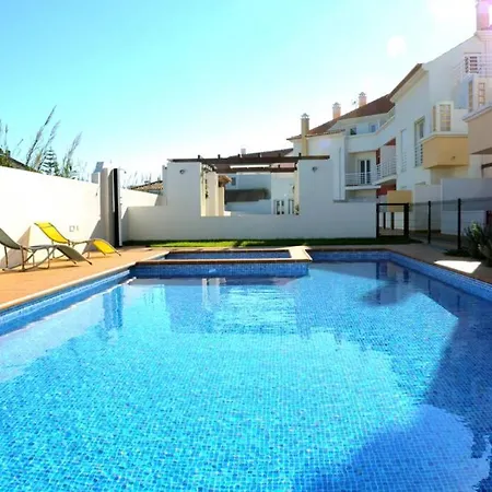 Casinha Do Surf, Baleal Ferrel (Leiria)