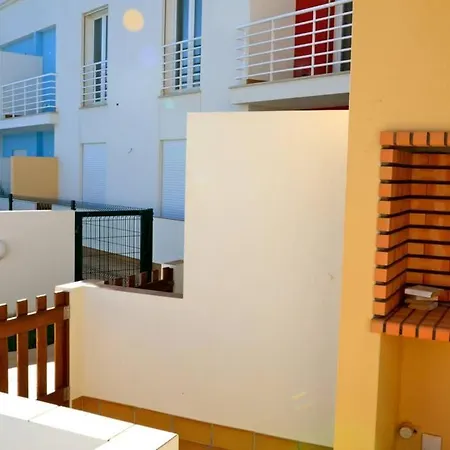 Casinha Do Surf, Baleal Ferrel (Leiria)